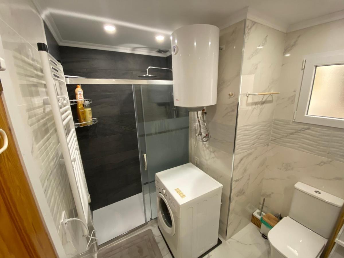 Orihuela Costa 2-Bedroom 1-Bath Renovated Vacation Rental On La Zenia Beach Eksteriør bilde