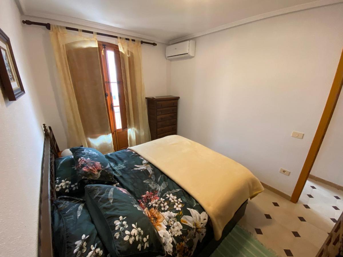 Orihuela Costa 2-Bedroom 1-Bath Renovated Vacation Rental On La Zenia Beach Eksteriør bilde